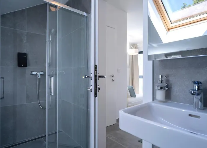 New! Relux - Zf Hvar Hvar Town