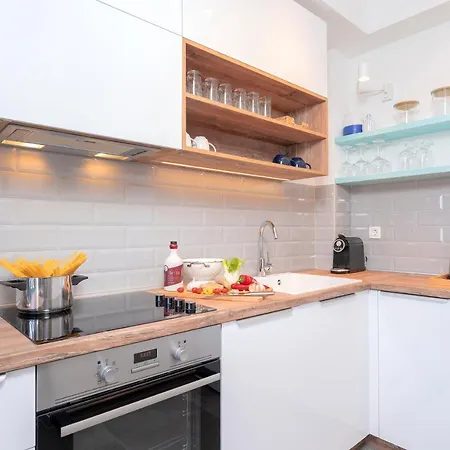 New! Relux - Zf Hvar * هفار