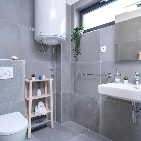 New! Relux - Zf Hvar شقة