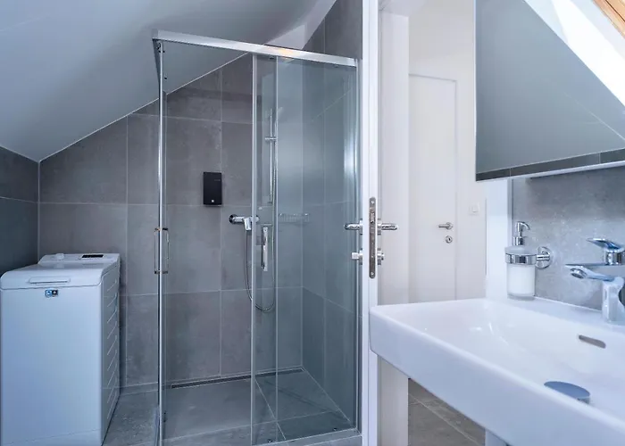 New! Relux - Zf Hvar Apartamento