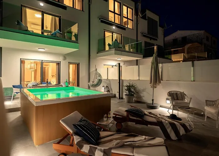 New! Relux - Zf Hvar Apartamento