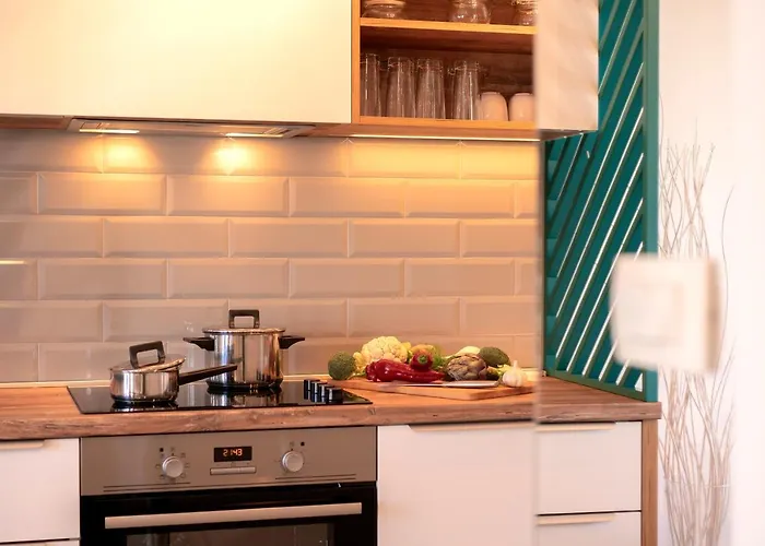 New! Relux - Zf Hvar フヴァル